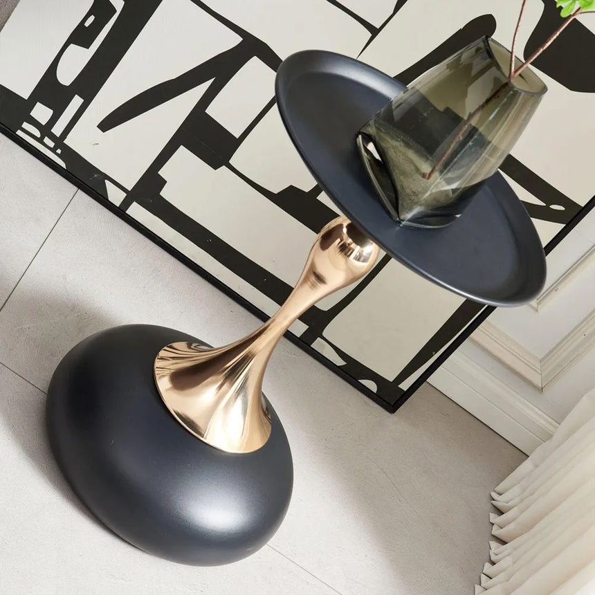 Delmont Black and Gold Round Wine Table