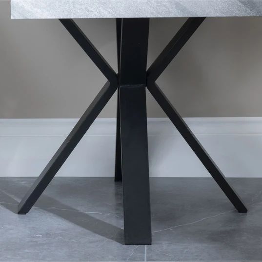 Bologna End Table with Black Spider Legs